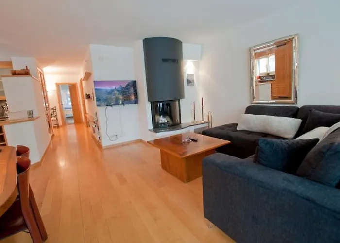 Lora, La Emeline 아파트