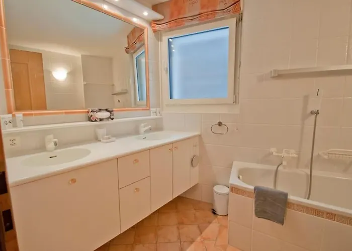 아파트 Lora, La Emeline *