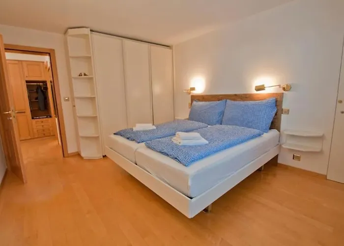 Apartment Lora, La Emeline