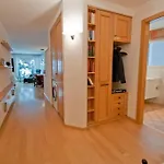 Lora, La Emeline Apartment *