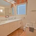 Apartment Lora, La Emeline *