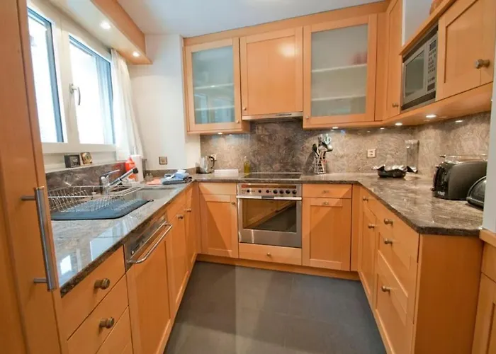 Lora, La Emeline Apartmán