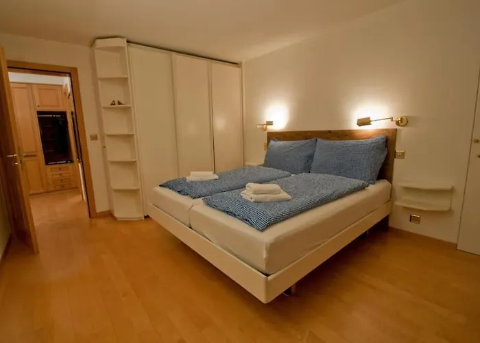 Lora, La Emeline Apartmán