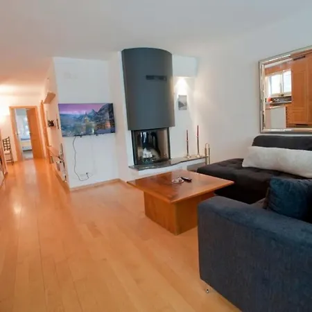 Lora, La Emeline Appartement